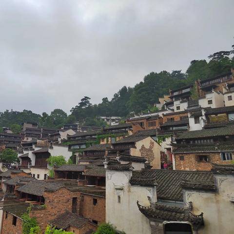 武汉市和南昌市哪个好