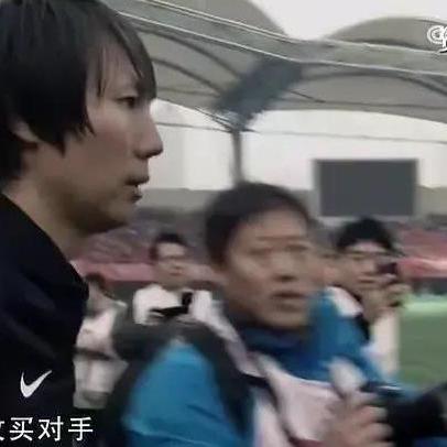 美女抬足球运动员视频的长尾关键词有哪些