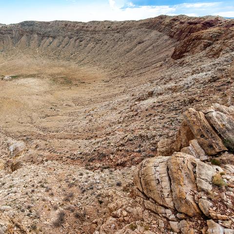 河南找陨石的村民叫什么