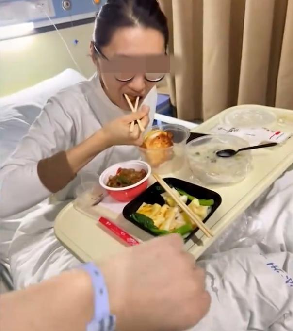 拔了智齿吃什么美食（可以吃四物汤么）