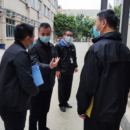 跨境司机多少钱一个月