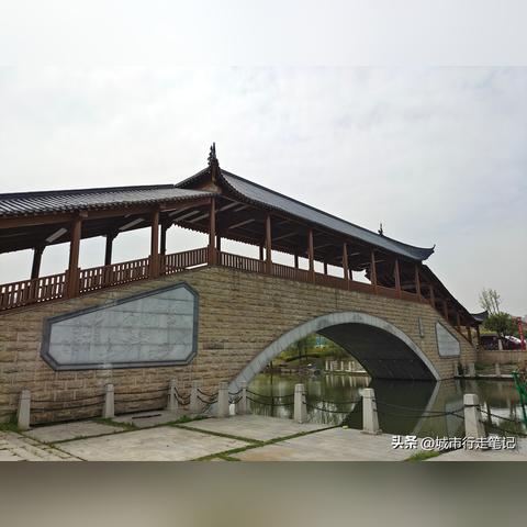 长江职业学院，武汉职业学院，武汉东湖学院哪个好？