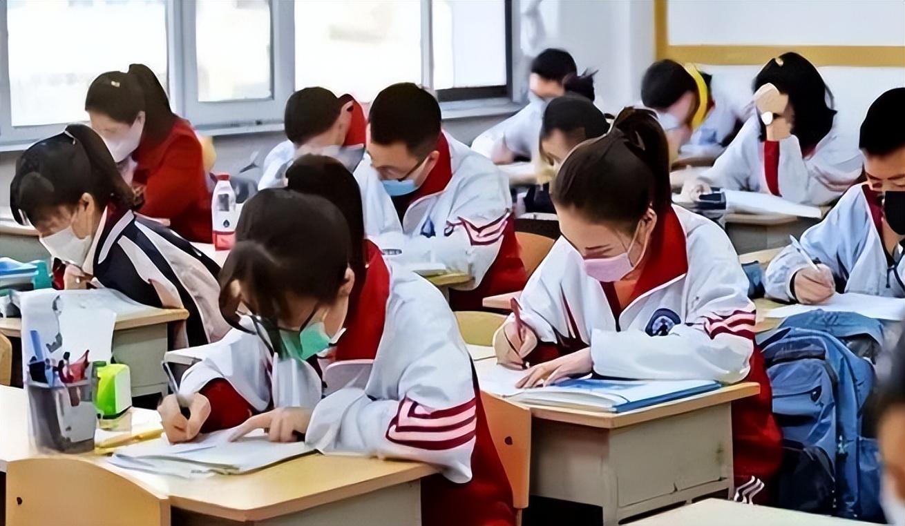 中考多少分可以上高中(中考总分1000分一般多少分上普高)