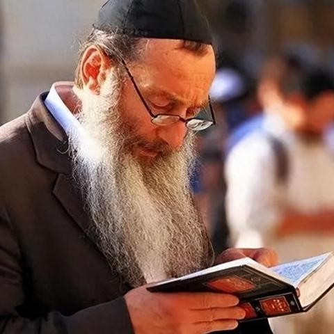 哈尔滨银行一万元利息多少？