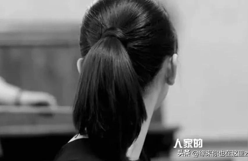 梦见大把掉头发