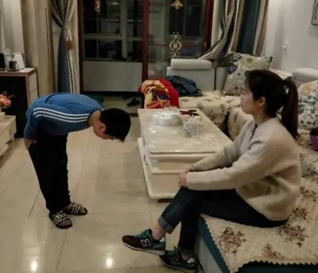 不爱打招呼就是没礼貌没教养吗