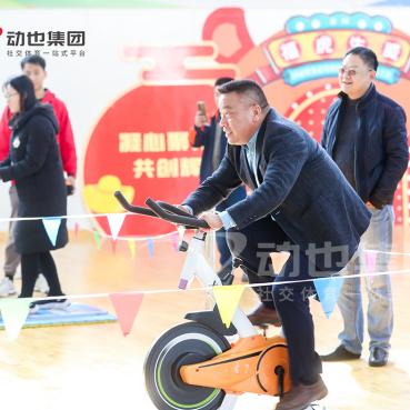 重庆打卡景点团建攻略的长尾关键词有哪些