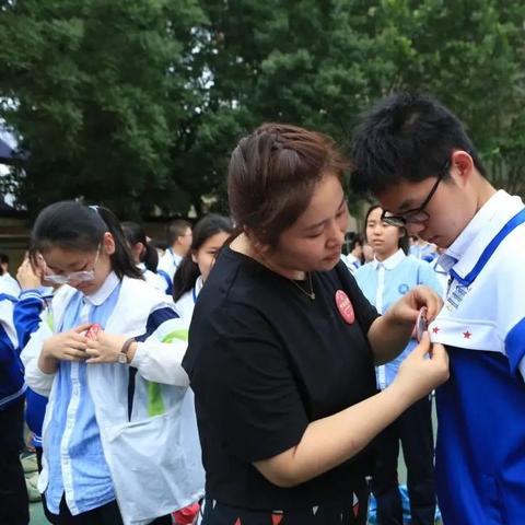 济南育英校服相关长尾关键词有哪些