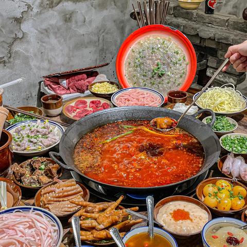 成都市区适合开火锅的长尾关键词有哪些