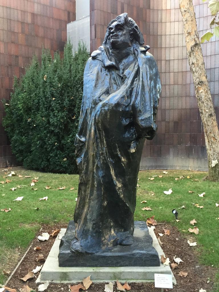 巴尔扎克雕像以及人们对他的作品的评价