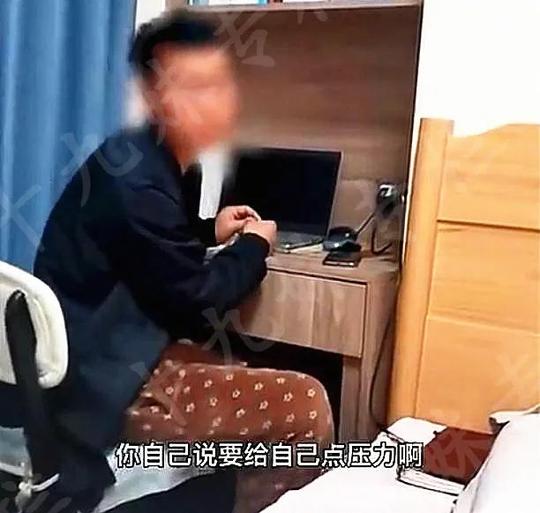失业后宅家里9个月，妻子忍不住抱怨，丈夫：难道让我去送外卖？