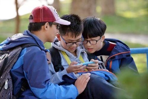 孩子总是爱顶嘴叛逆不听话怎么办