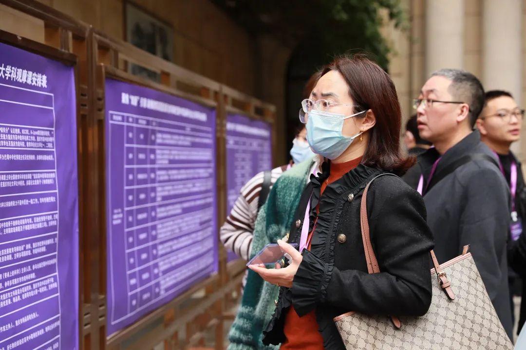 重庆巴蜀中学排行揭秘：领跑全城，力压群雄！