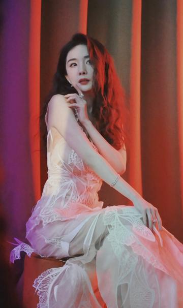 杨幂销魂表情图片