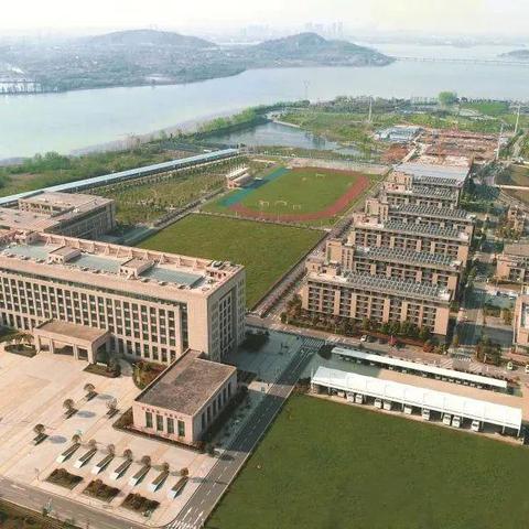 武汉市用什么教辅资料