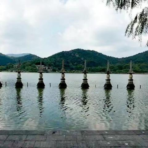 宁波市哪个镇好玩的多些