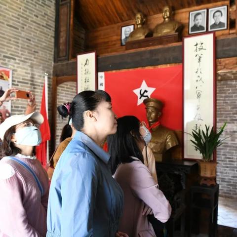 南宁市龙堤路属于哪个区