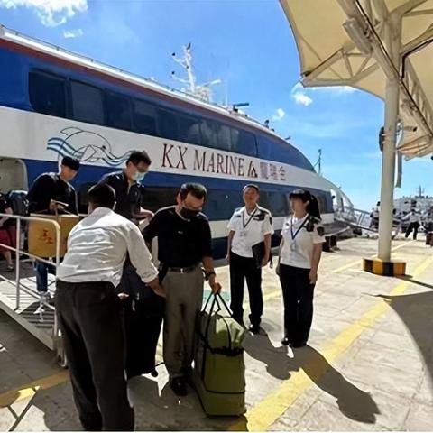 金门离大陆福建多少公里？
