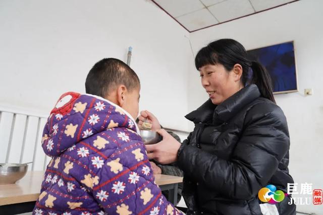 新生儿脑瘫有什么表现