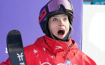 谷爱凌又做鬼脸了比赛现场图片