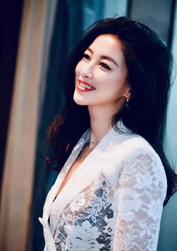 朱珠最惊艳的三张全身照片