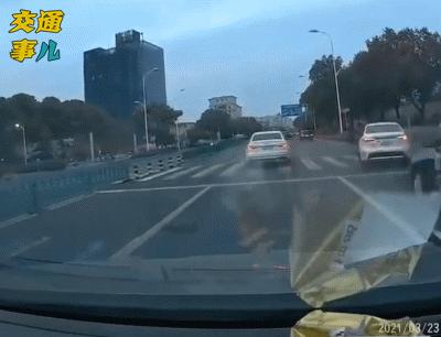 通过人行路口用什么灯T型路口怎么通行