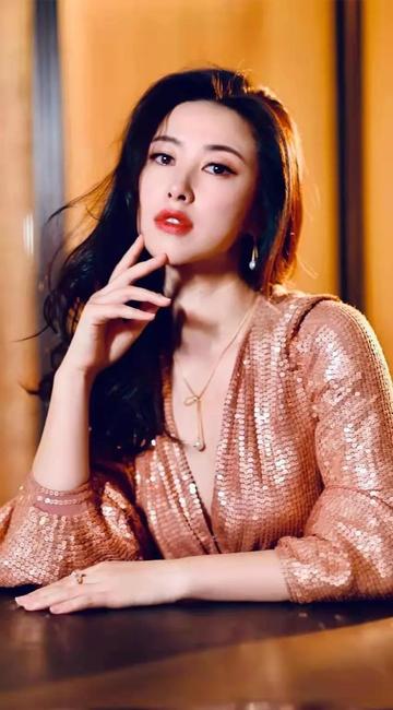 朱珠最惊艳的三张全身照片