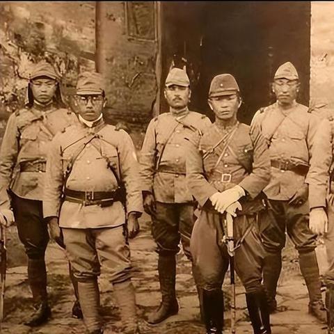 ai人工智能机器人下跪的相关长尾关键词有哪些