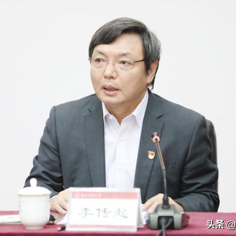 南宁的振兴学校是不是私立学校？