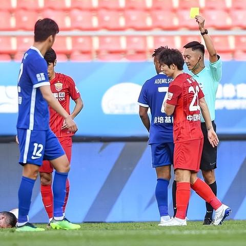 足球运动员打人后续的长尾关键词有哪些