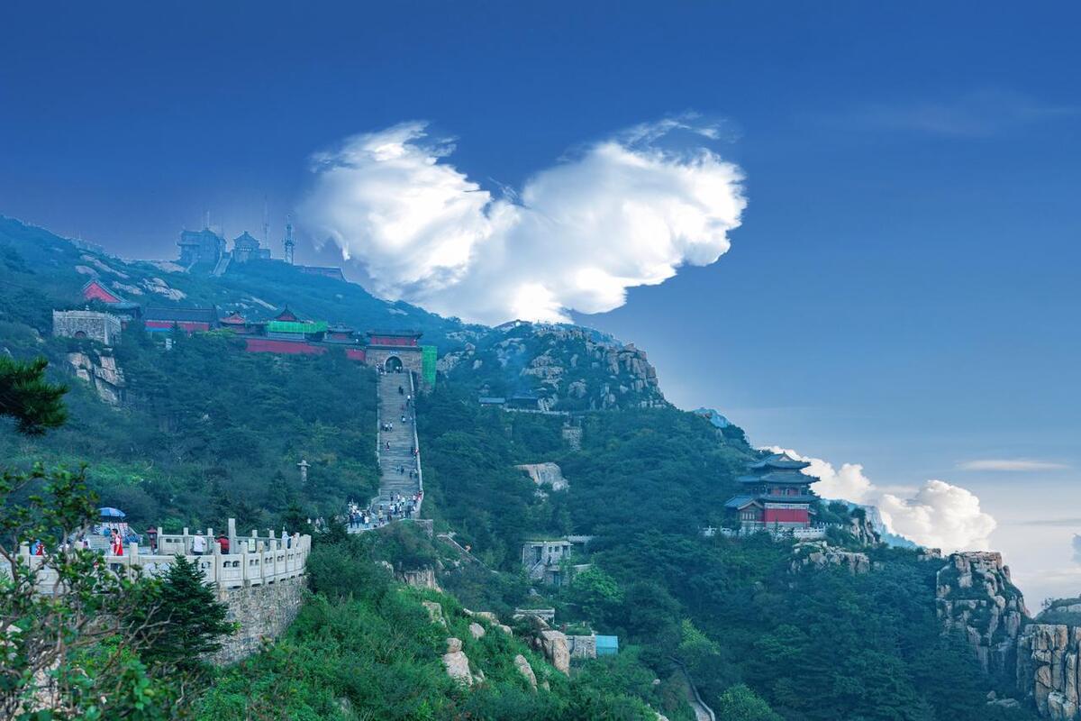 中国最美的10大景点排行榜，揭秘绝美风光之地！