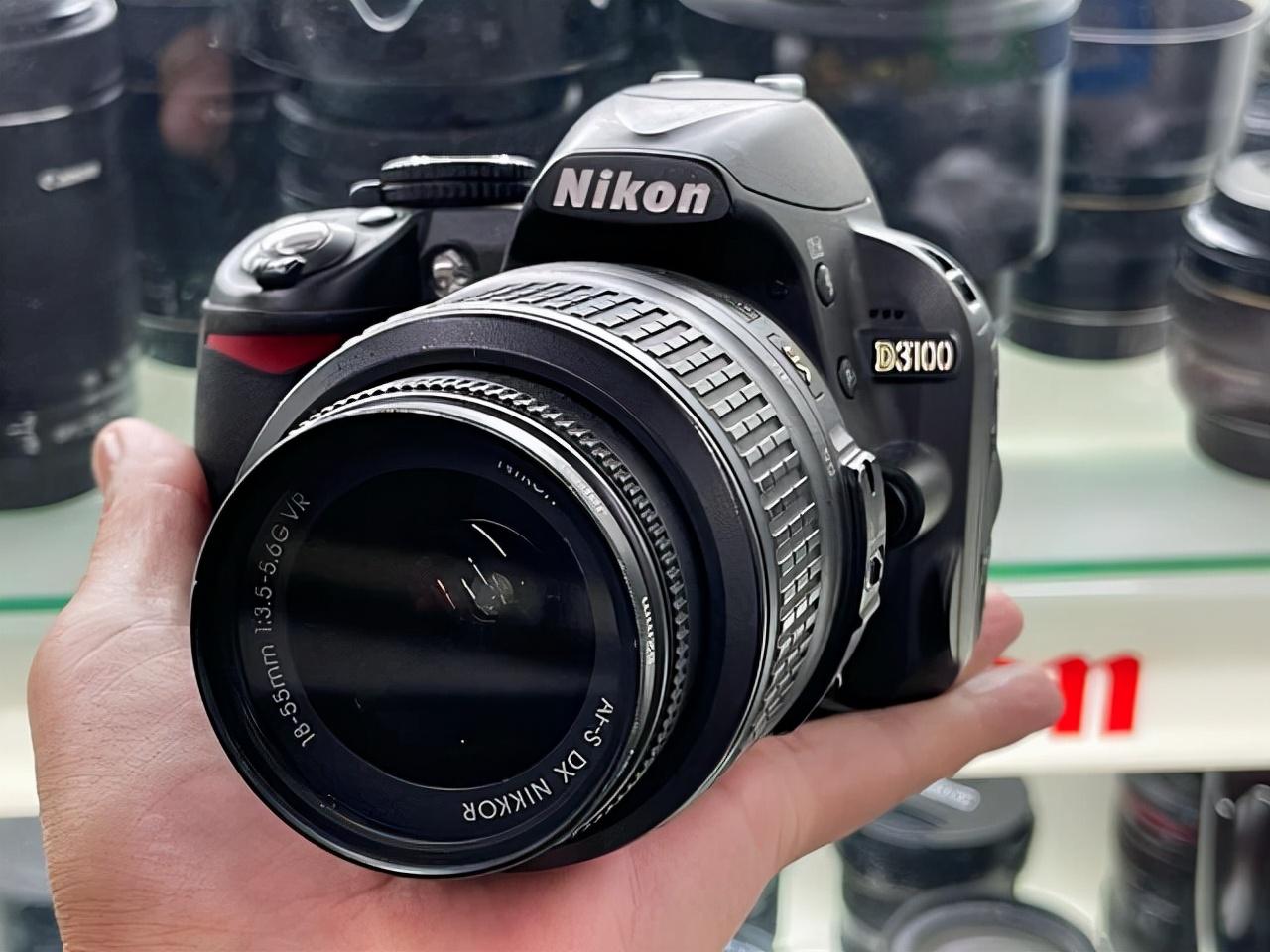 佳能5d32. 索尼a7m23. 尼康d7504. 索尼a7r25. 尼康d7006. 佳能70d7