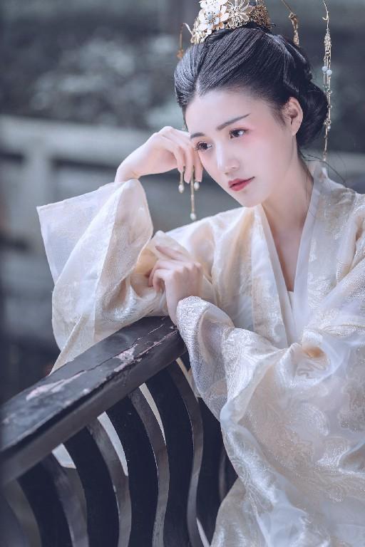 七杀无制暗伤身,你的健康红灯藏在这些信号里