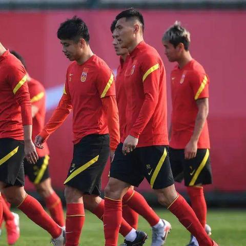 开足球店怎么赚钱