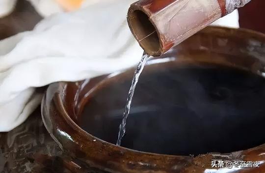 为啥老一辈人经常喝散酒，却很少伤身，如今反而说有害？真相来了