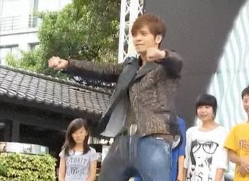 罗志祥电臀表情