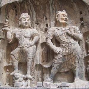 龙门石窟位于河南哪个寺