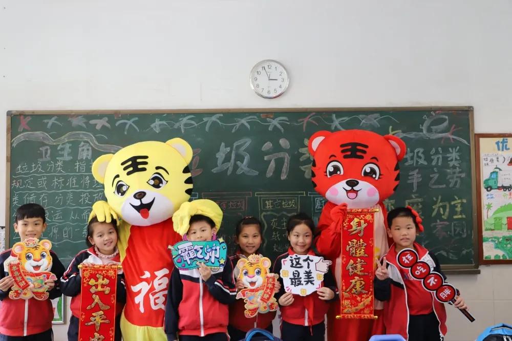 起名虎宝宝诗词怎么起(哪首诗词里有奕这个字无论诗词都行)