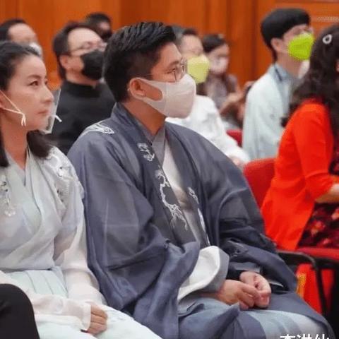 甘肃捐衣服能送到百姓手里吗？