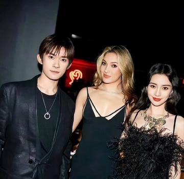 谷爱凌与杨颖同框合照图片