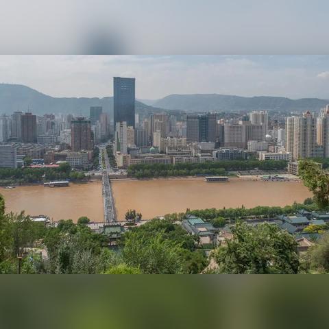 兰州杉杉奥特莱斯有没有电影院？