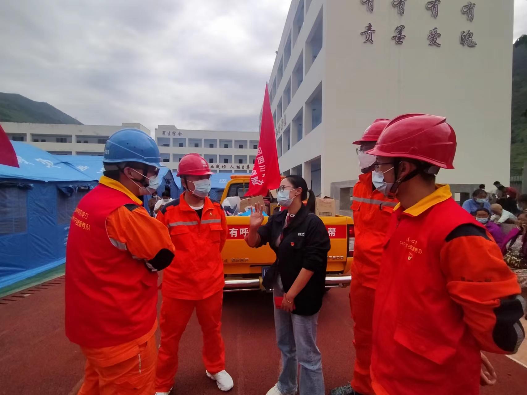 高杆灯电路图接线县道路灯安装标准