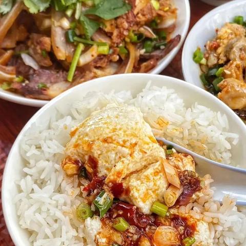 重庆和四川哪个地理好