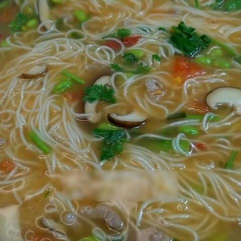 河南的肉丝炝锅面的相关长尾关键词有哪些