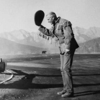 骑警大战电影免费观看的长尾关键词有什么