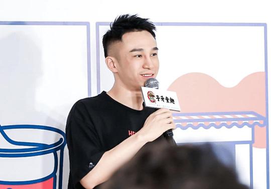 喜茶90后创始人，专科学历首次创业赚20万，30岁坐拥100亿身家