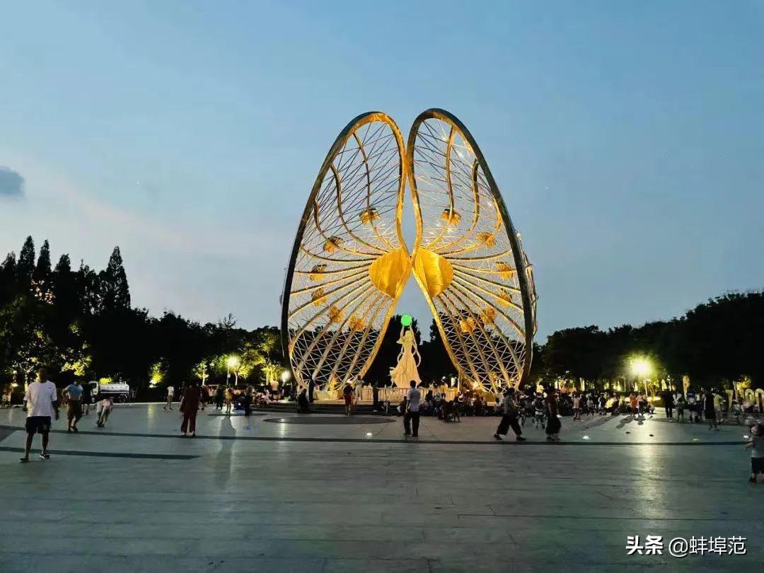 张公山美食城什么好吃（蚌埠市区有什么好吃的）