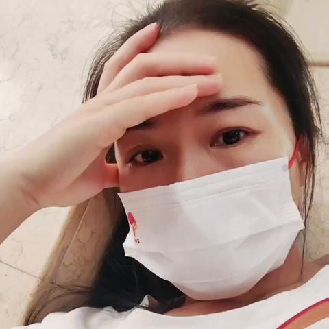 请问做宫腔镜检查要提前预约吗？