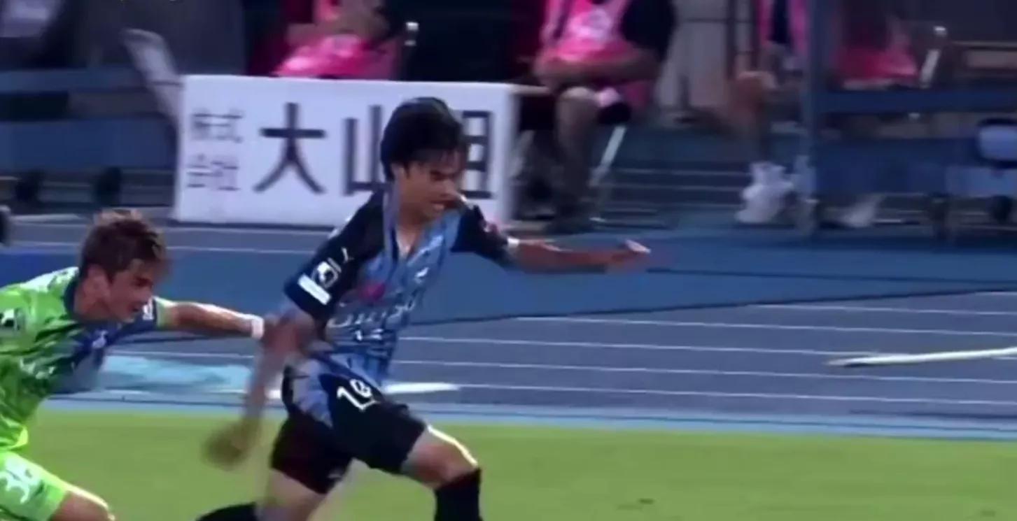 日本经济论文范文网新加坡国父李光耀曾发表言论称日本或沦为平庸