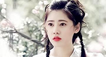  朱珠蝎子式跪姿